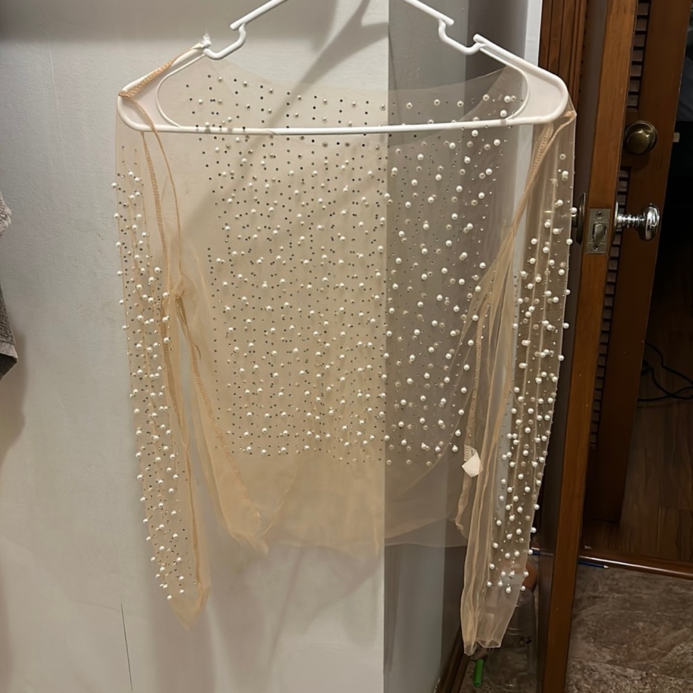Boutique women’s pearl and rhinestone top